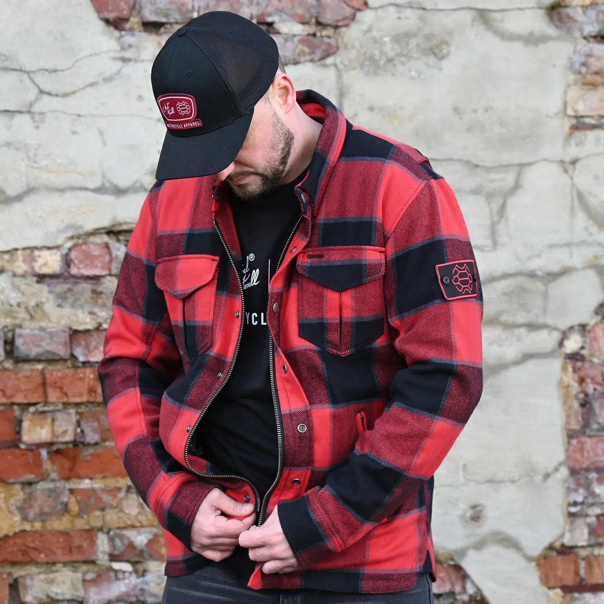 Puffin The Lumberjack Flanell Dosenkühler – Hält Getränke Eiskalt, Für 340 Ml Dosen & Flaschen, Im Karierten Holzlook
