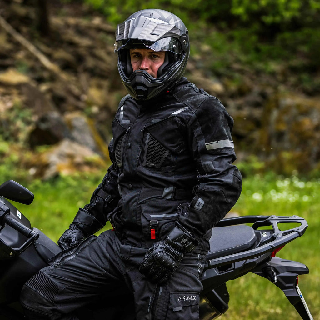 trans-schwarz-13-von-31