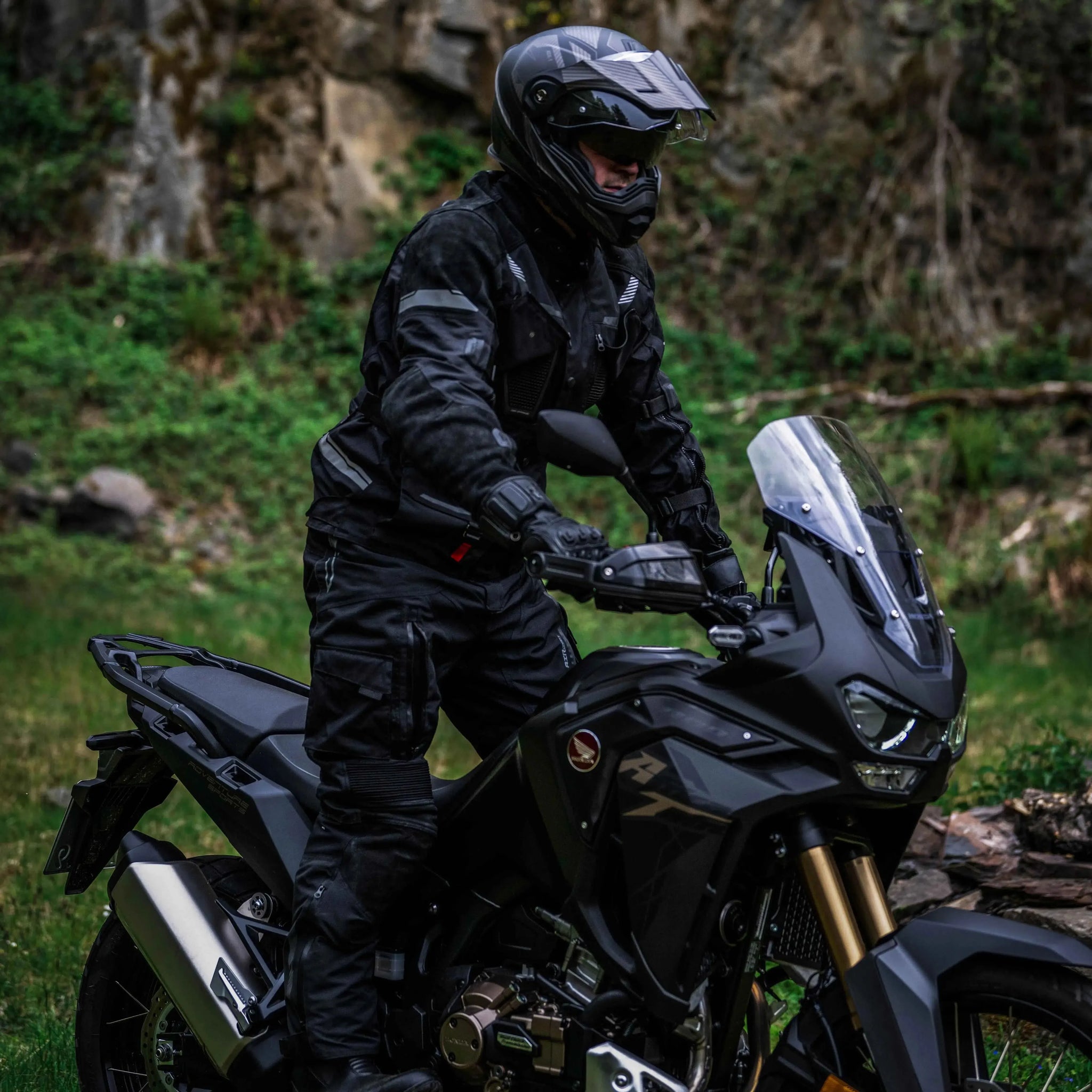 Motorcycle jacket TransAlpin HighPro 2in1 Black Series – Mycl Turell