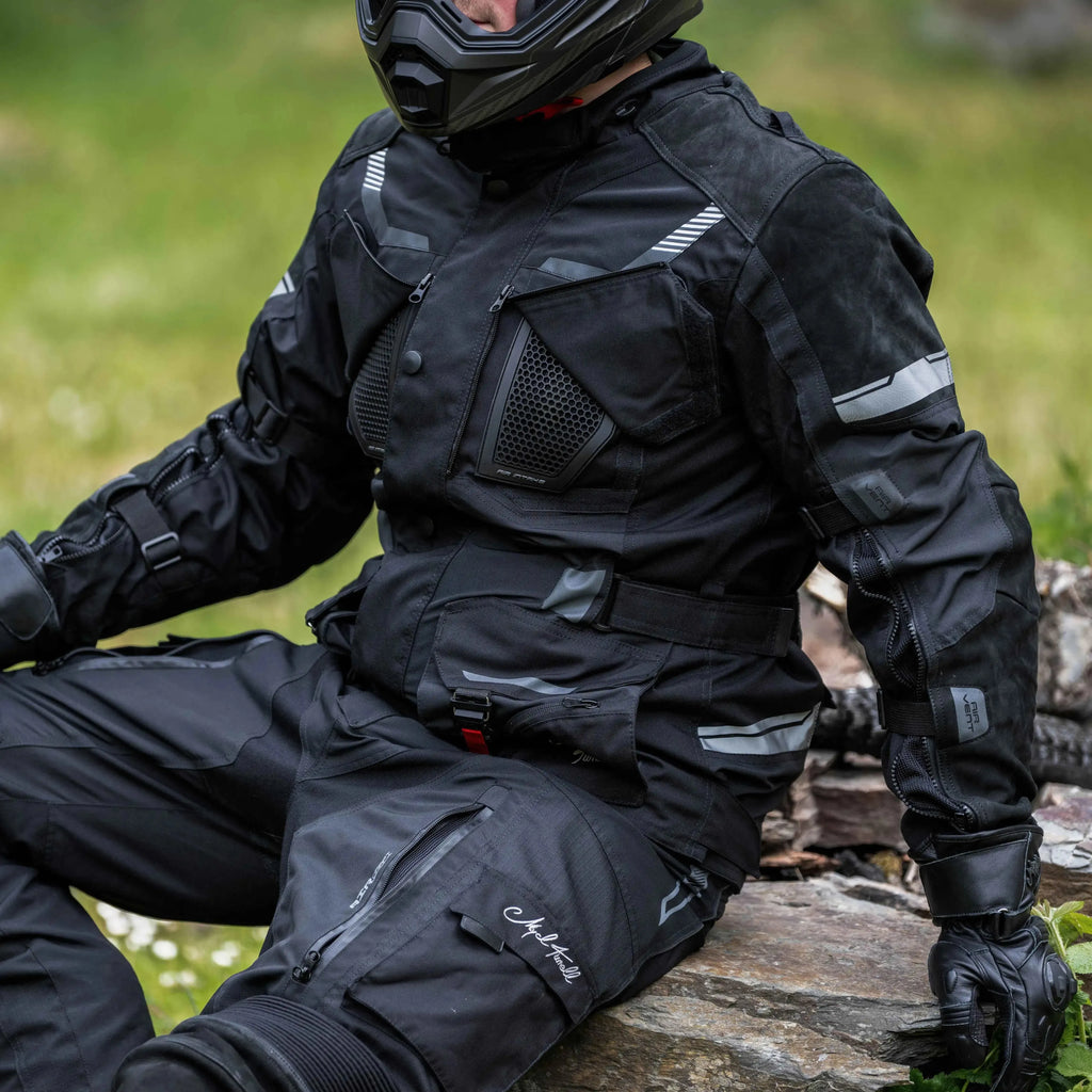 trans-schwarz-27-von-31