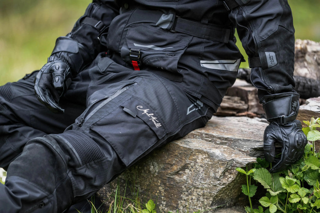 trans-schwarz-28-von-31