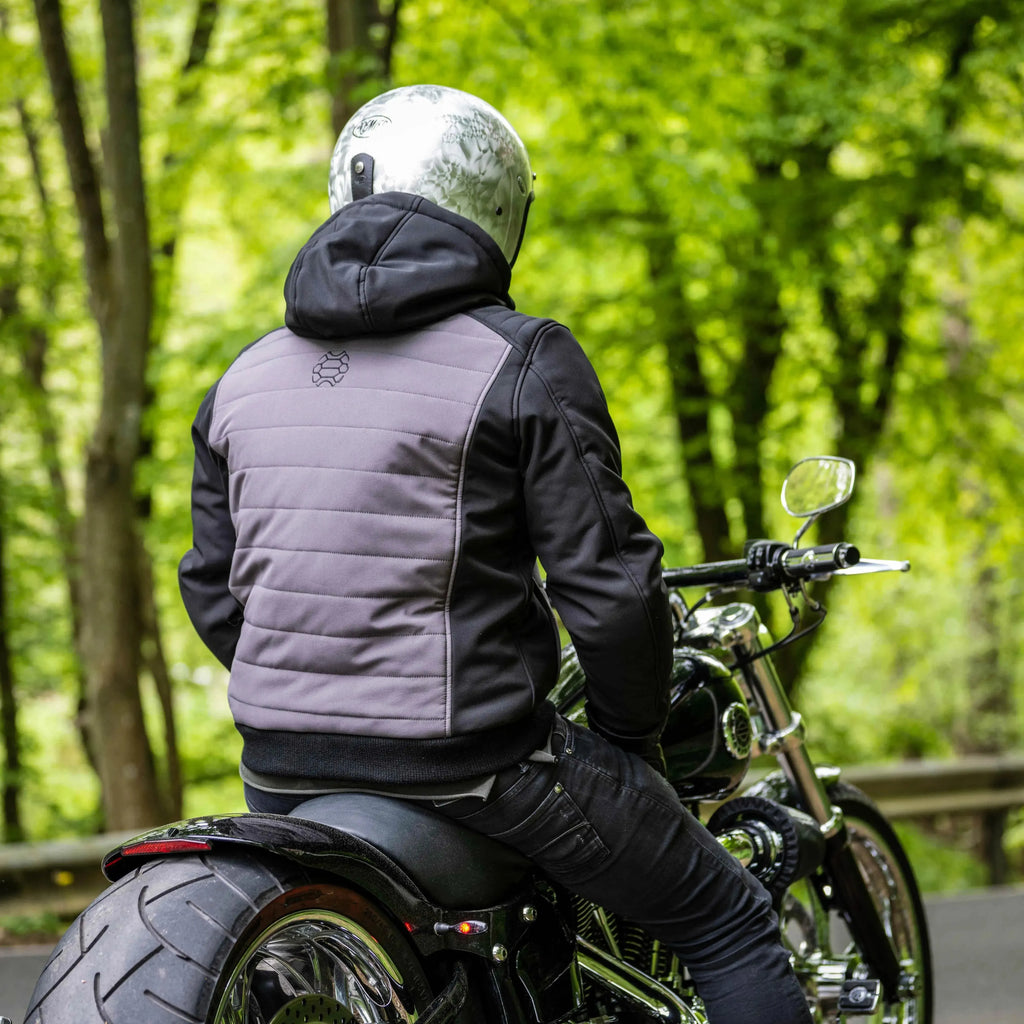 trans-schwarz-62-von-75